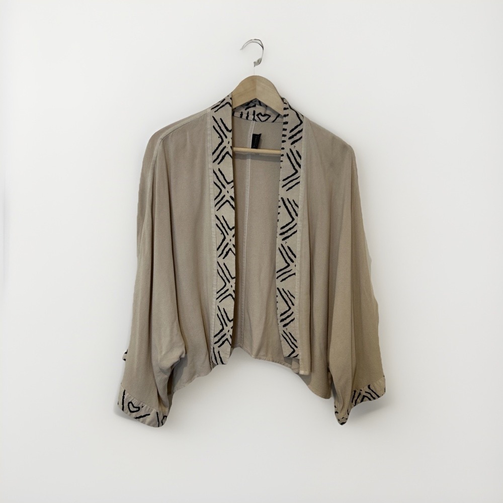 DAIRI Kimono Cardigan Women One Size Beige Silk Woven Art Wear Geometric Trim